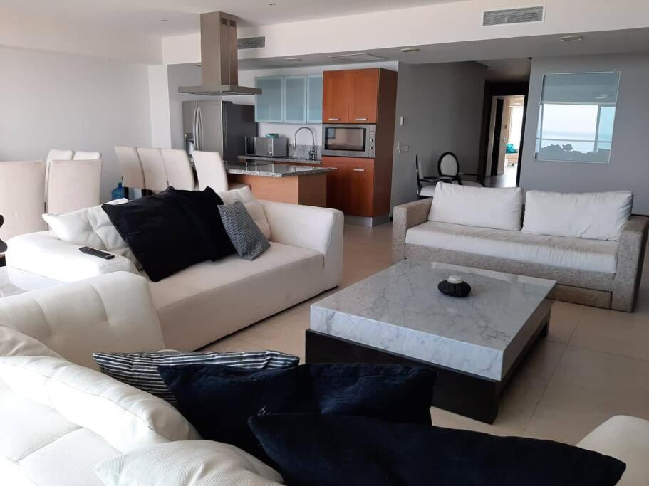 Peninsula Tower 4 Bedrooms Beachfront Sea View Apartamento *
