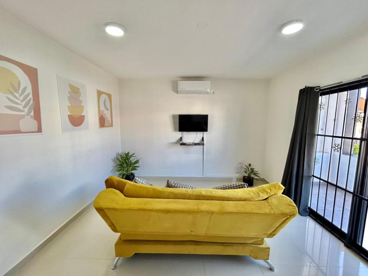 Apartamento Muy Cerca De Zona Dorada Y Centrico , By G P S Rentas Mazatlán