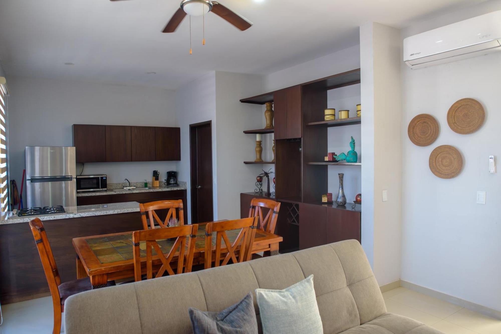 2br/2ba 1 Block To Ocean! - Unit 6 * Mazatlan