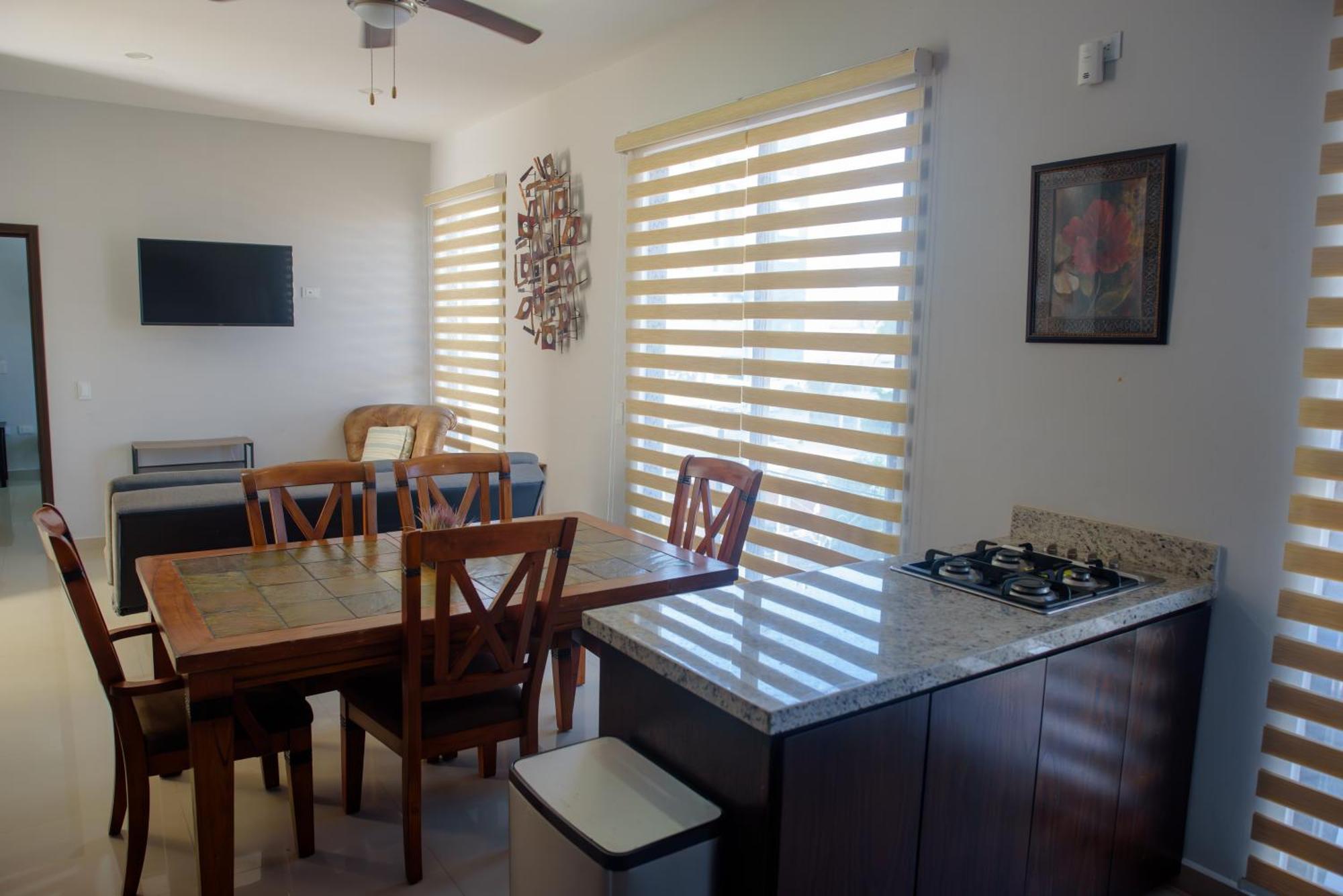 2br/2ba 1 Block To Ocean! - Unit 6 Apartment *