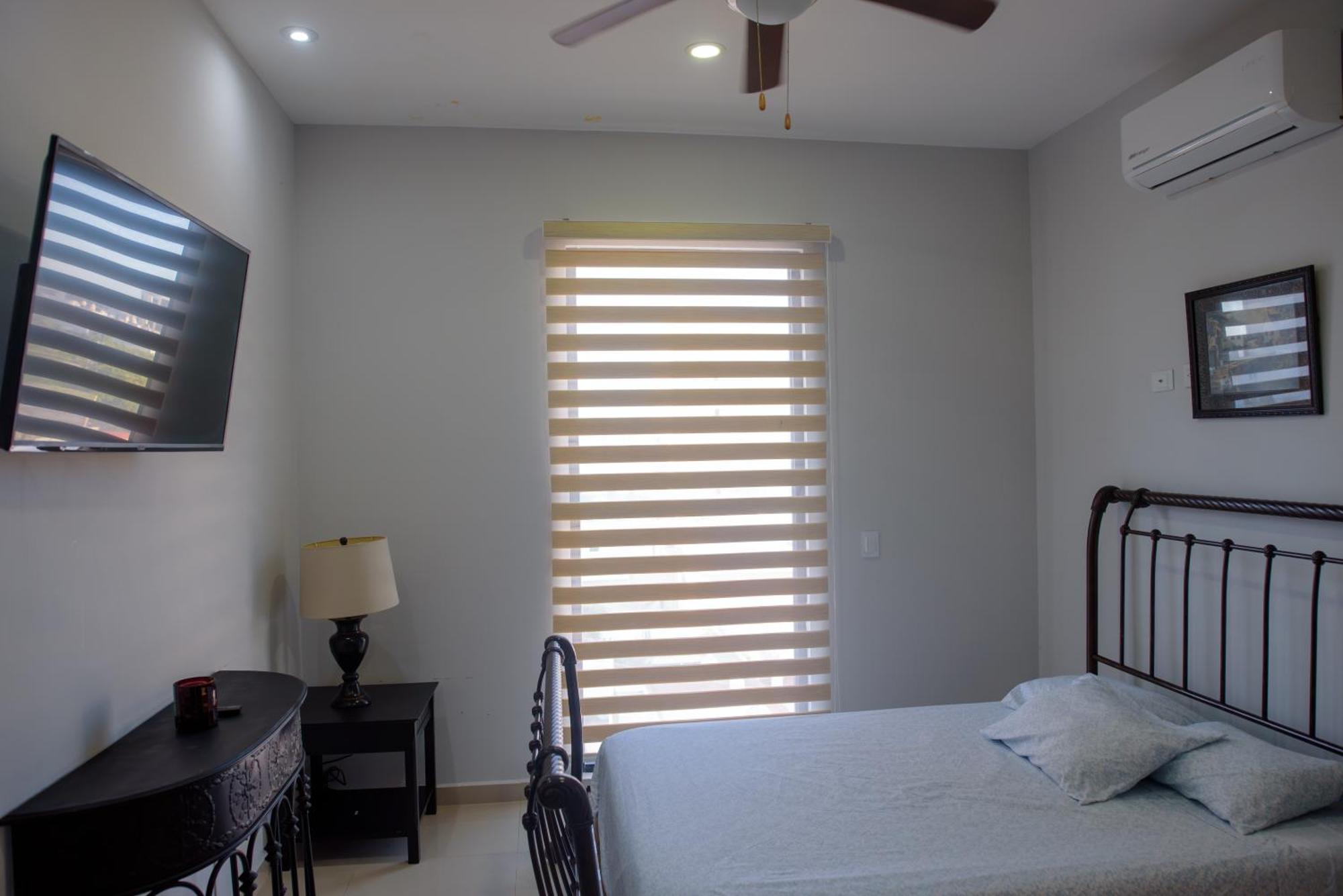 2br/2ba 1 Block To Ocean! - Unit 6 * Mazatlan