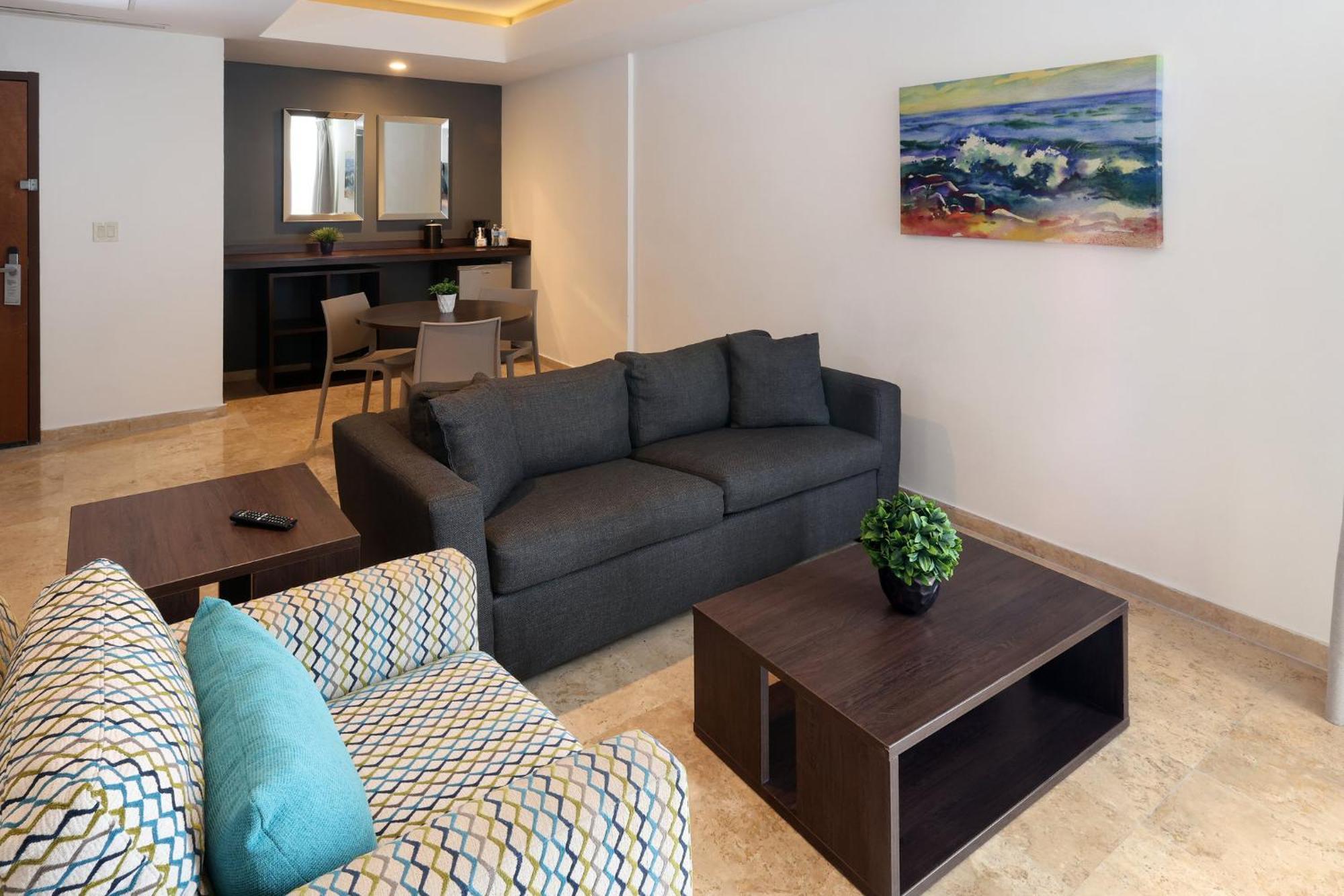 By Ihg 4* Mazatlán