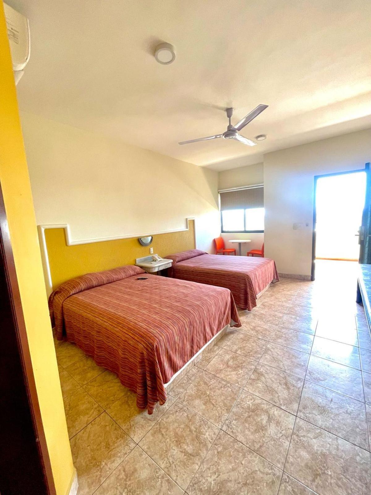 La Palapa Hotel 2*