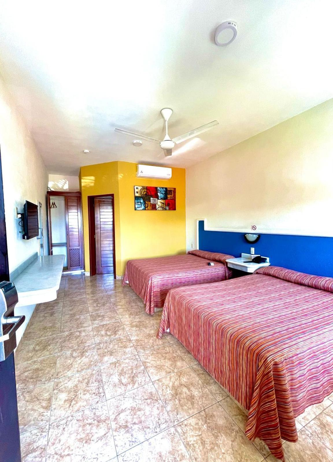 Hotel La Palapa
