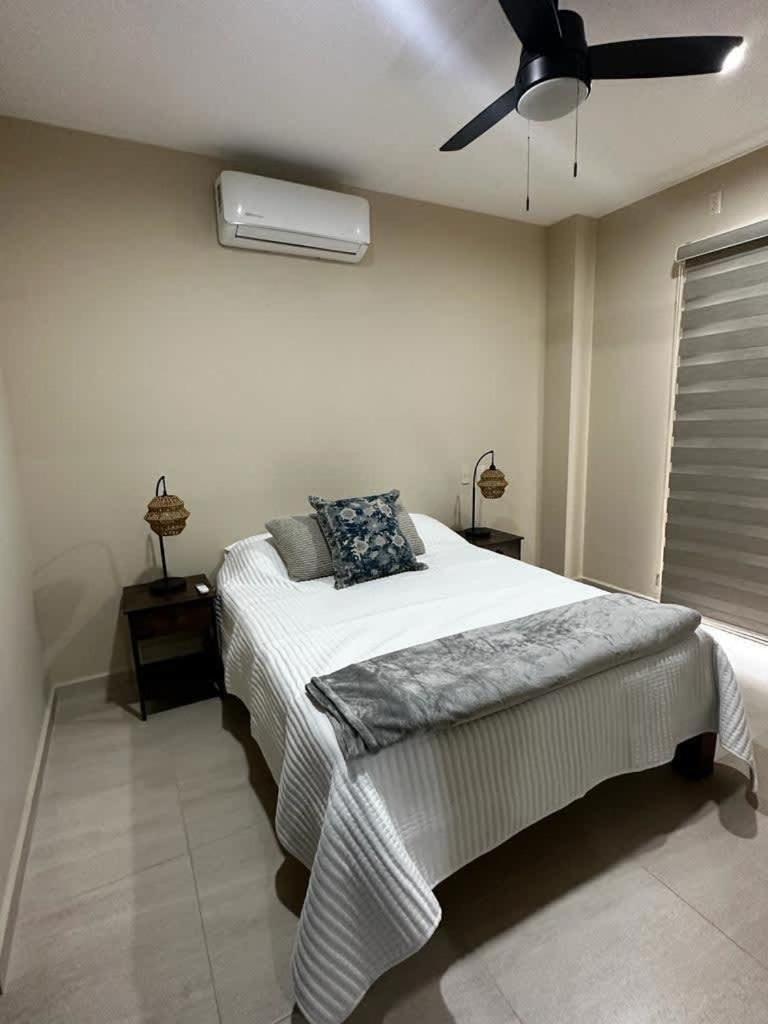 Depa A 1 Cuadra De La Playa - Flamingo 201 * Mazatlán