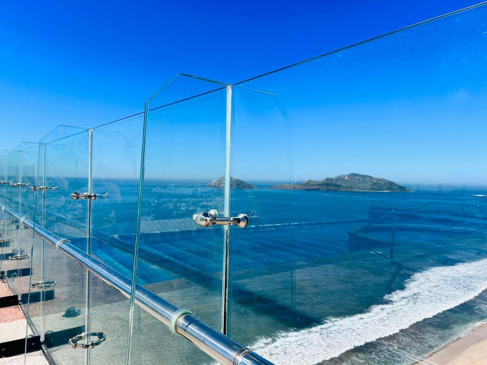 Vista A La Ciudad Sobre El Malecon By G P S Rentas Apartamento *
