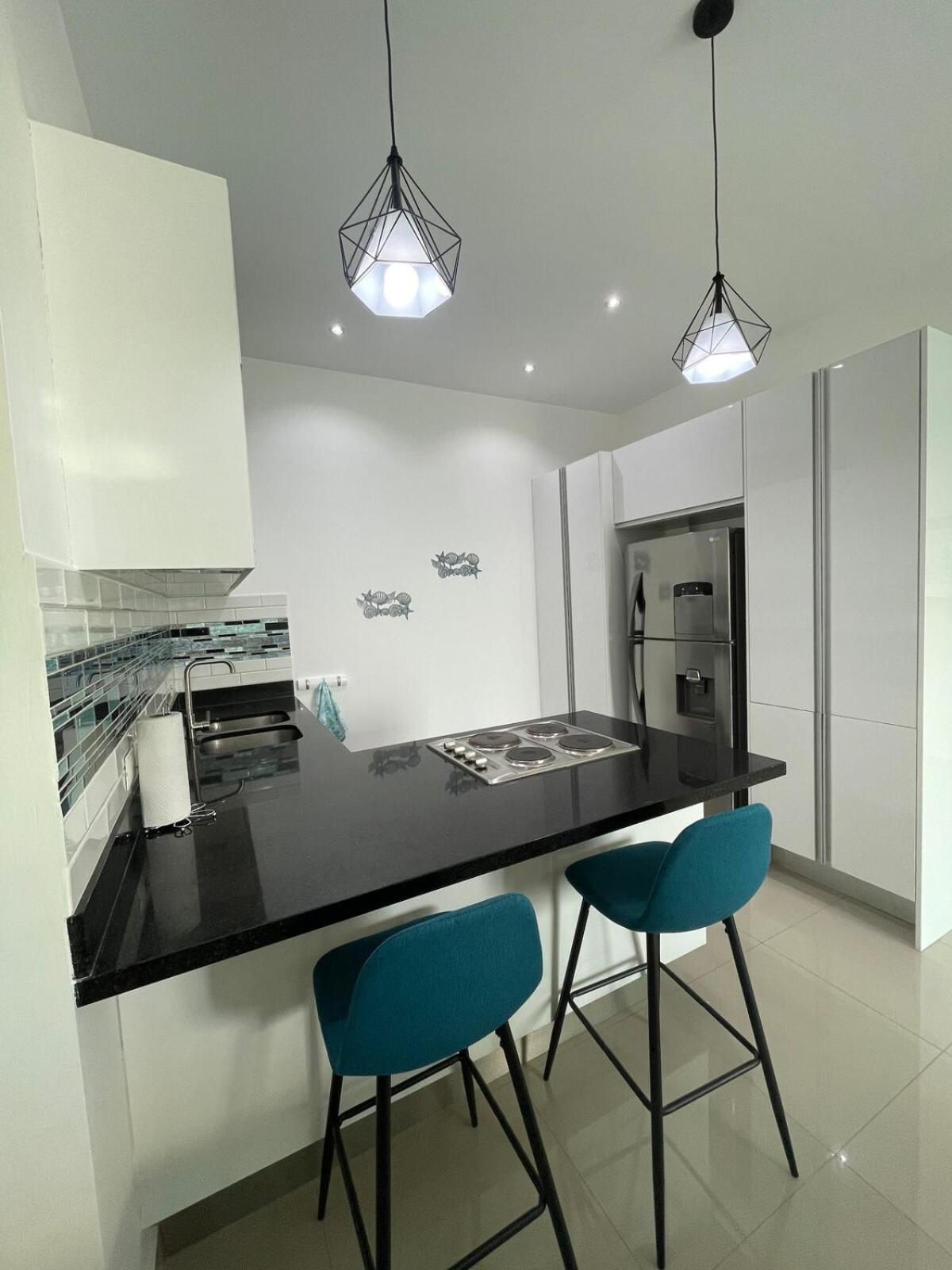 Apartamento Torre Eme -stunning Bay View & Balcony!