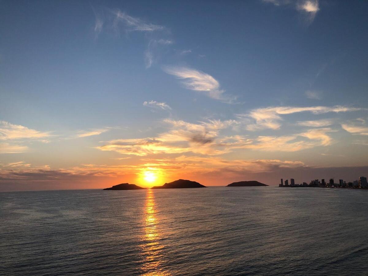 Apartamento Torre Eme -stunning Bay View & Balcony! *
