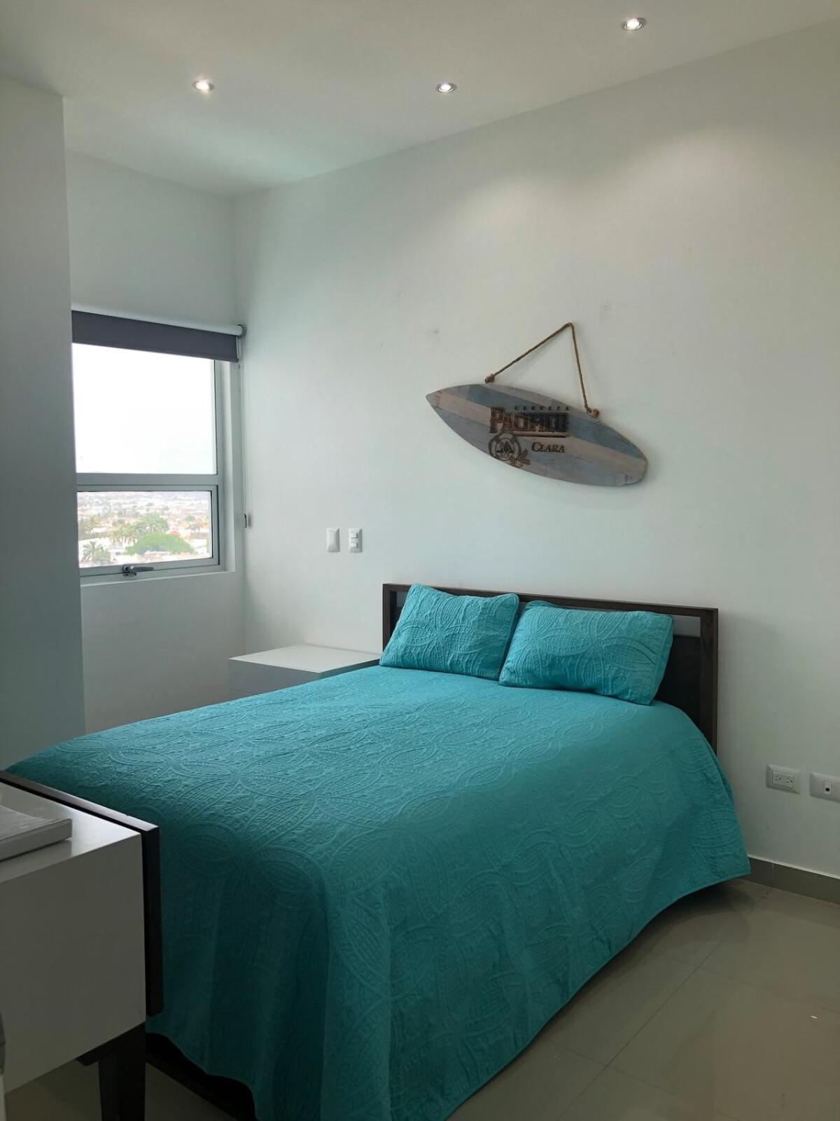 Torre Eme -stunning Bay View & Balcony! *
