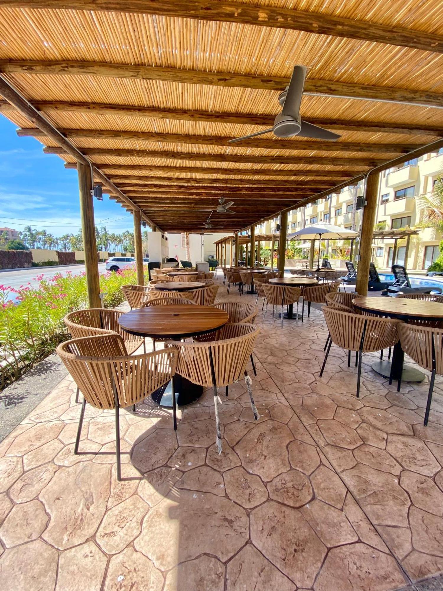 Apartamento Loft Con Cama King Size,acceso Frente Al Mar, Jacuzzi, Alberca Climatizada Y Cuenta Con Privacidad