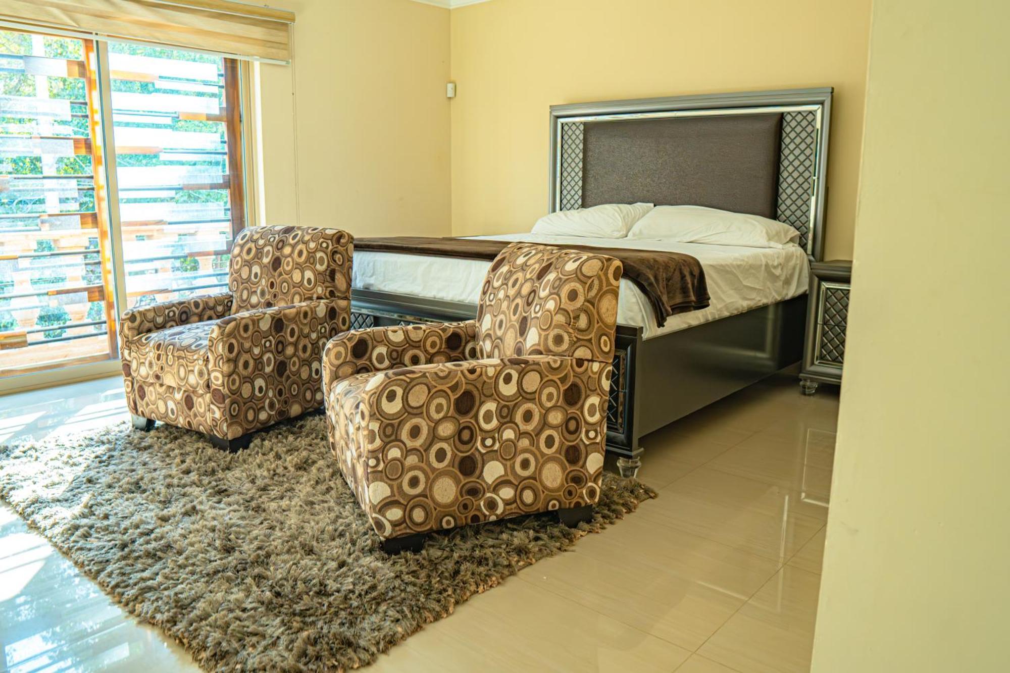 Casa Con Alberca En Excelente Ubicacion, Grupos Grandes De Personas Villa *