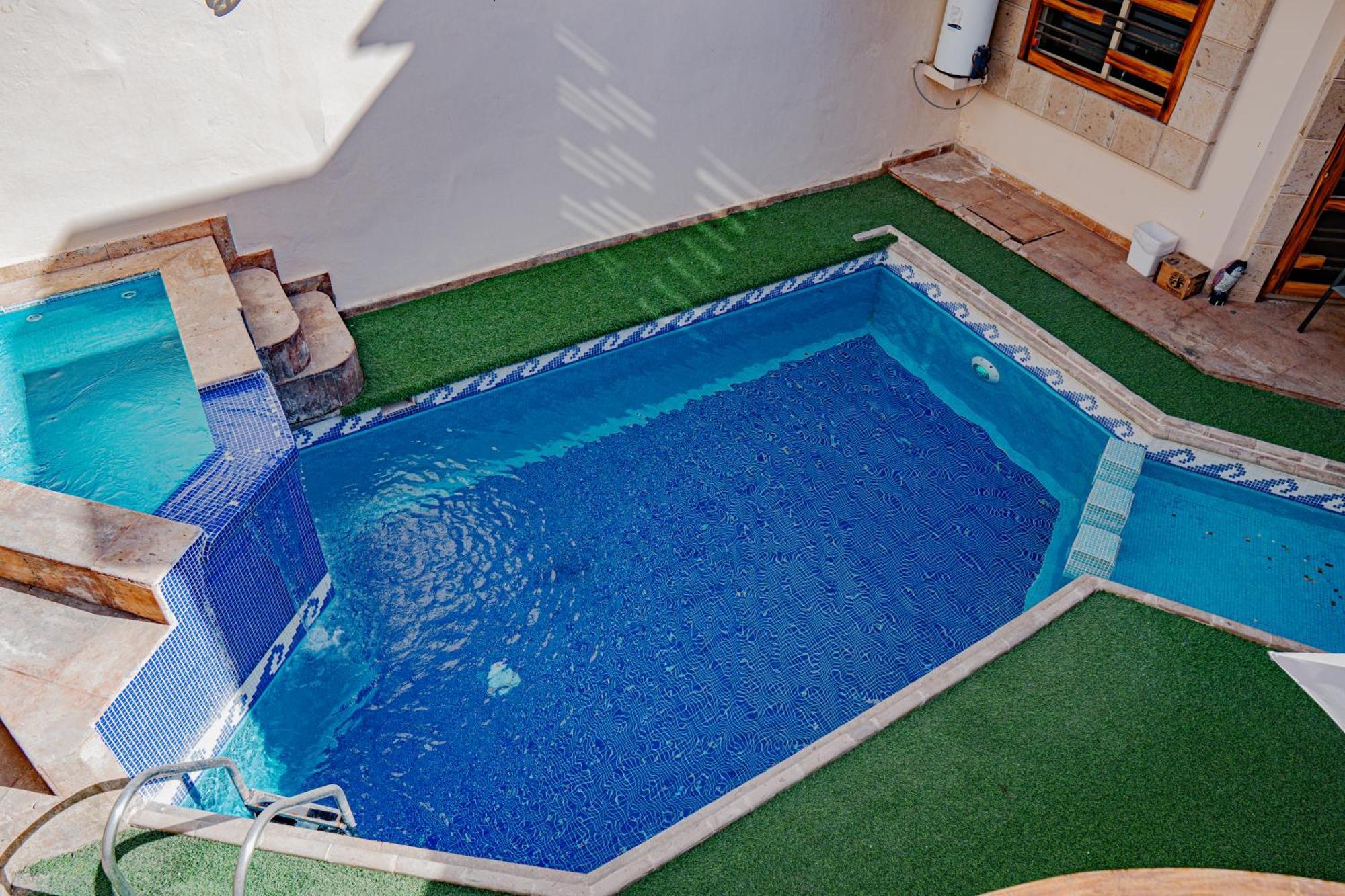Villa Casa Con Alberca En Excelente Ubicacion, Grupos Grandes De Personas