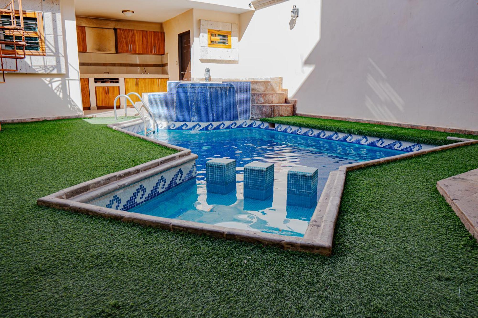 Villa Casa Con Alberca En Excelente Ubicacion, Grupos Grandes De Personas