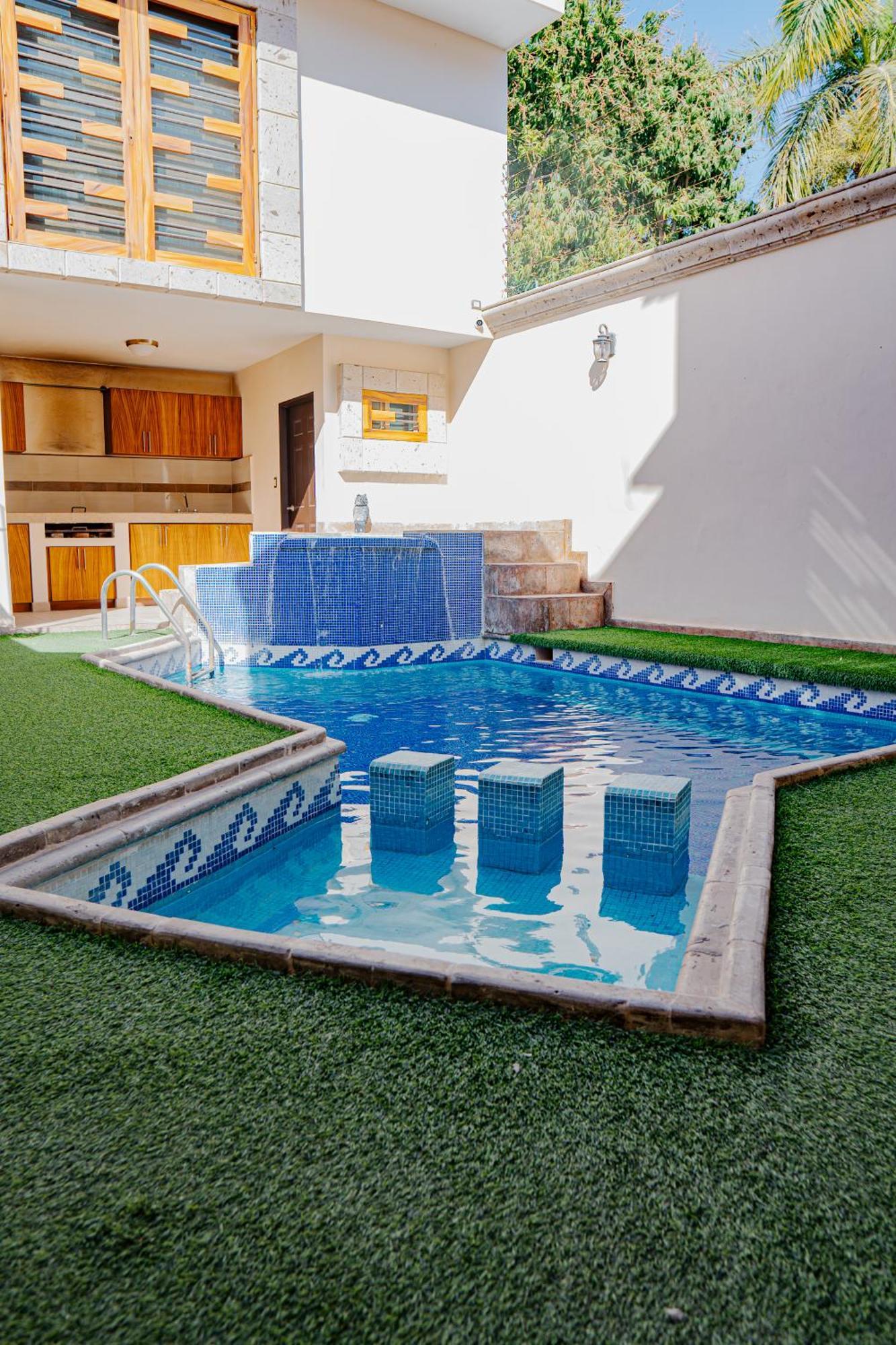 Casa Con Alberca En Excelente Ubicacion, Grupos Grandes De Personas * Mazatlán