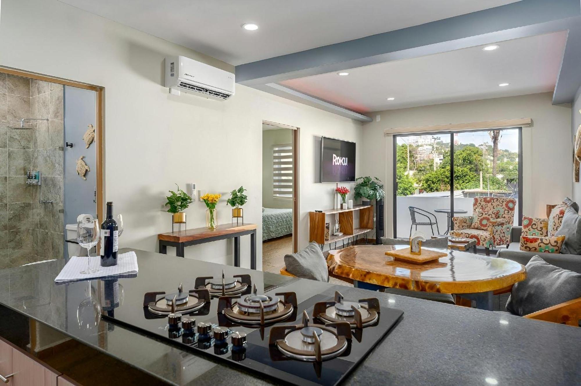 Promo! 2br-pool-views-king Bed-walk 2 Beach-5 Star Area *