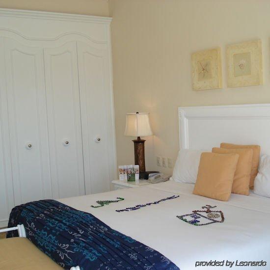 Hotel Emerald Estates
