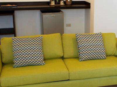 By Ihg