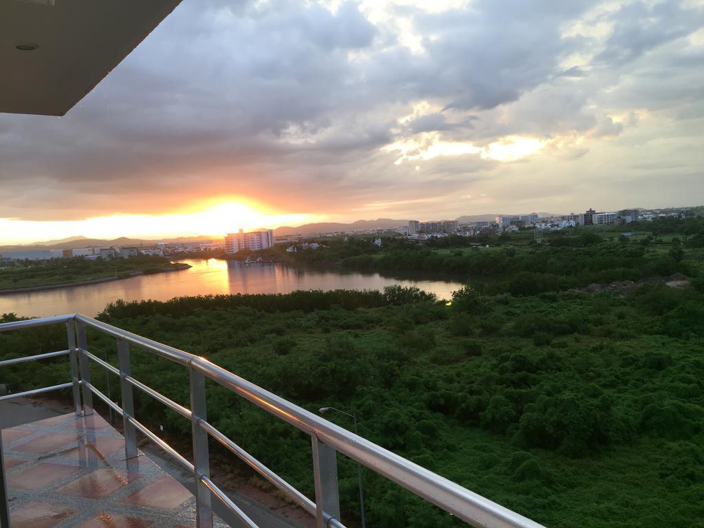 Playa Y Alberca En Zona Marina * Mazatlan