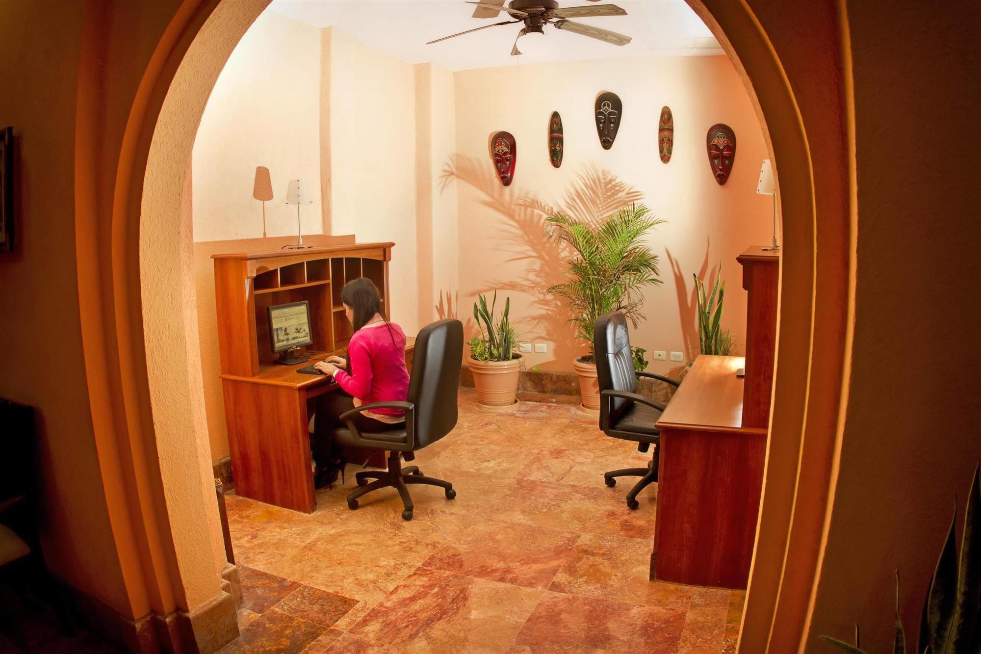 Western Freeman Centro Histórico Mazatlán