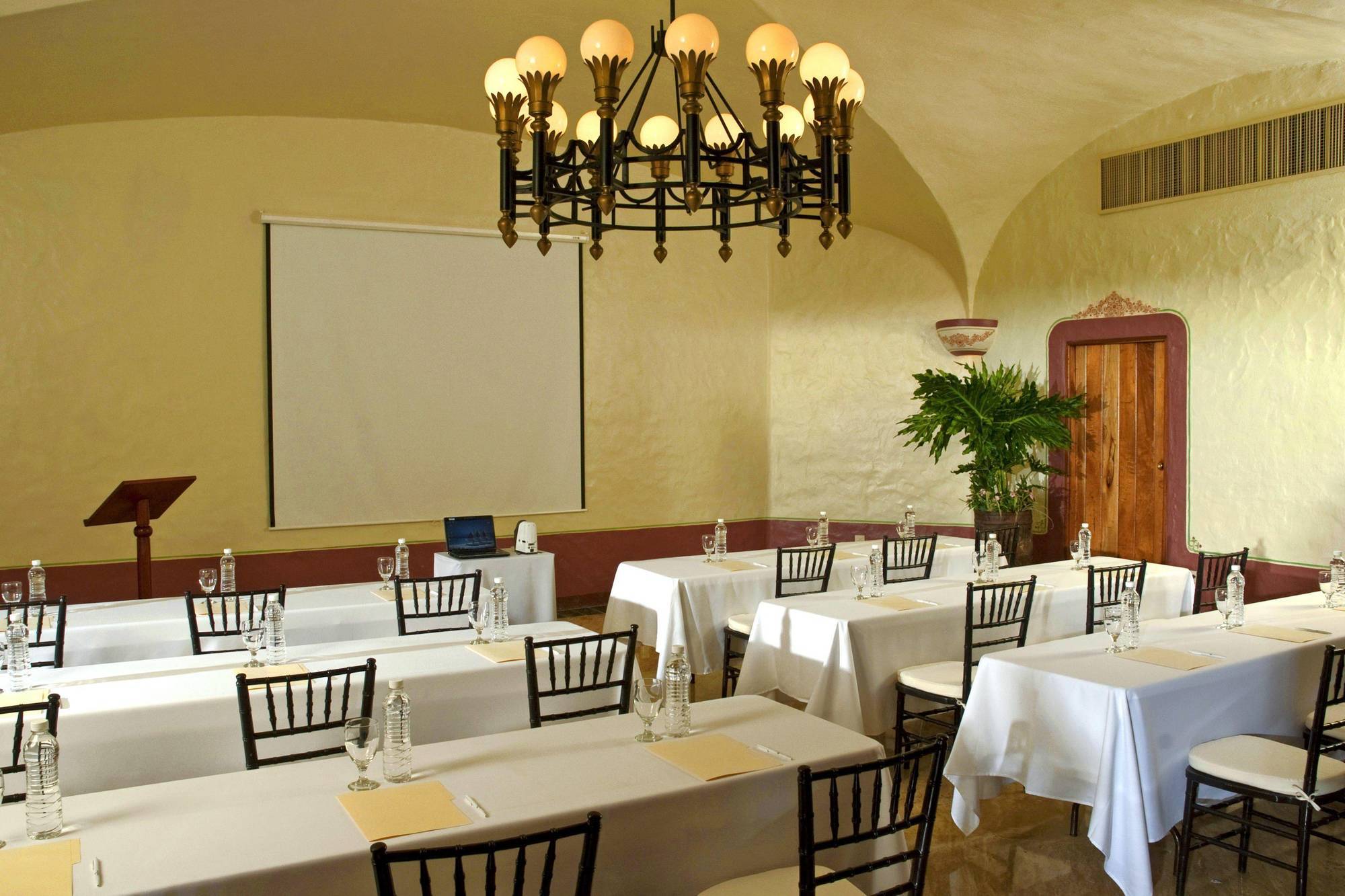 Pueblo Bonito - 4*