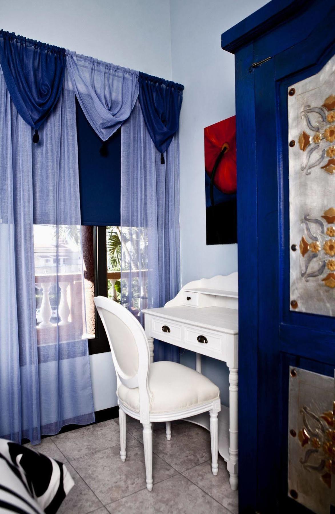 Hotel 7 Maravillas Adults Only 4*