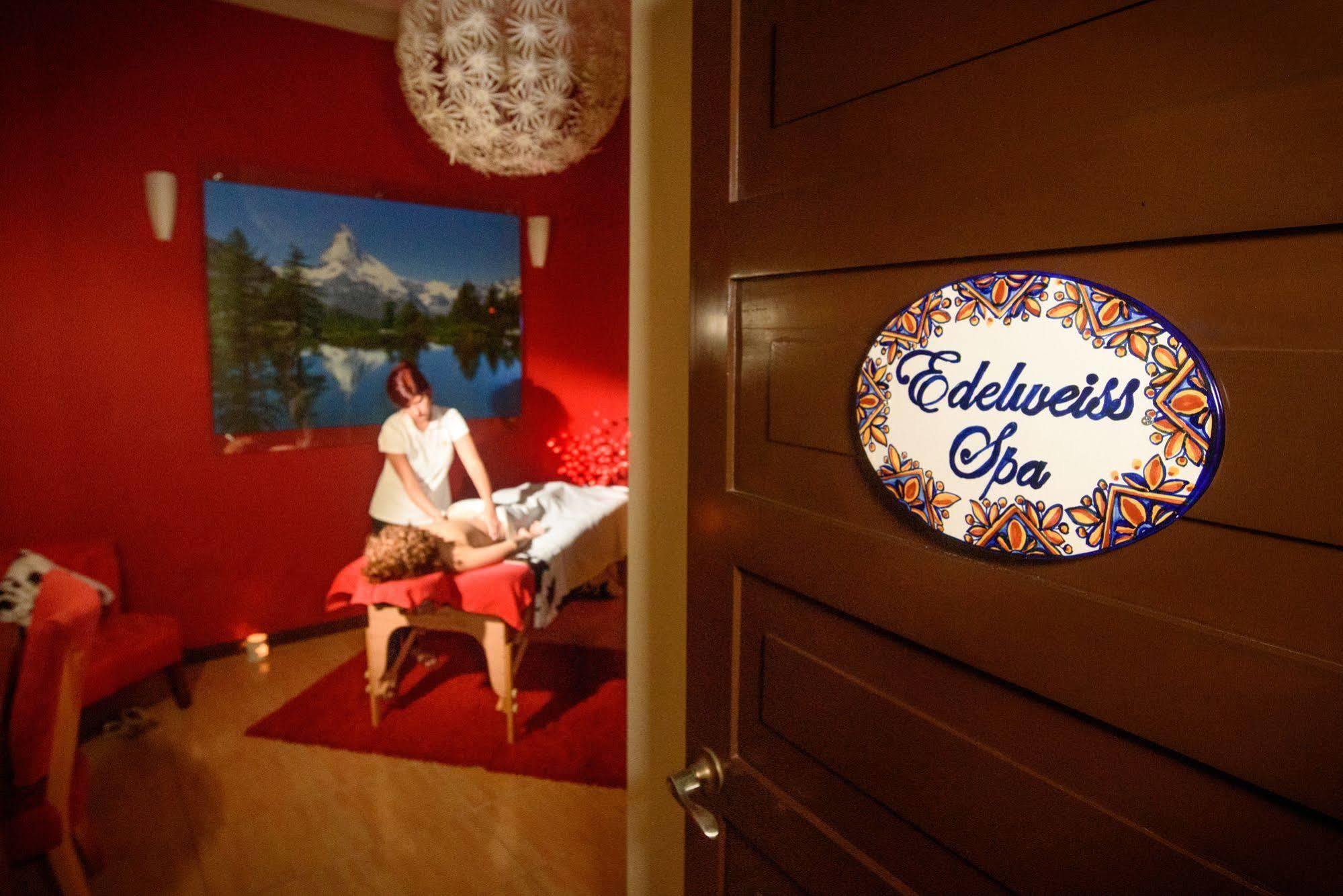 Hotel 7 Maravillas Adults Only 4*