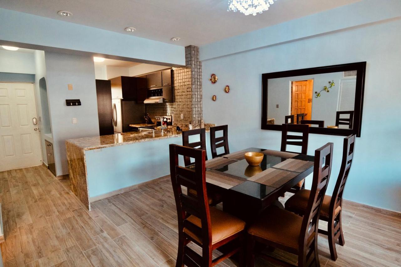 Maz4you Beachfront Apartment Mazatlan