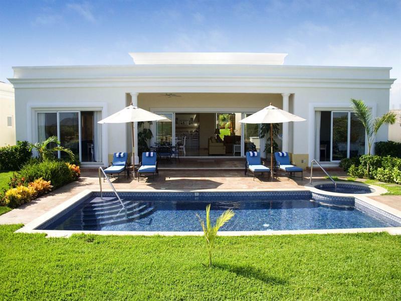 Emerald Estates Hotel Mazatlán