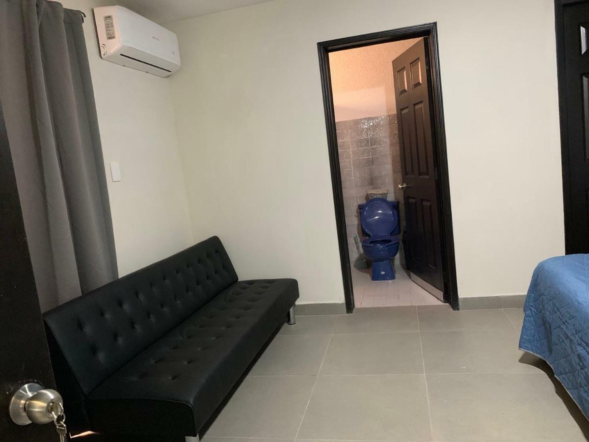 Zona Dorada: Amplio Departamento 12 Apartamento