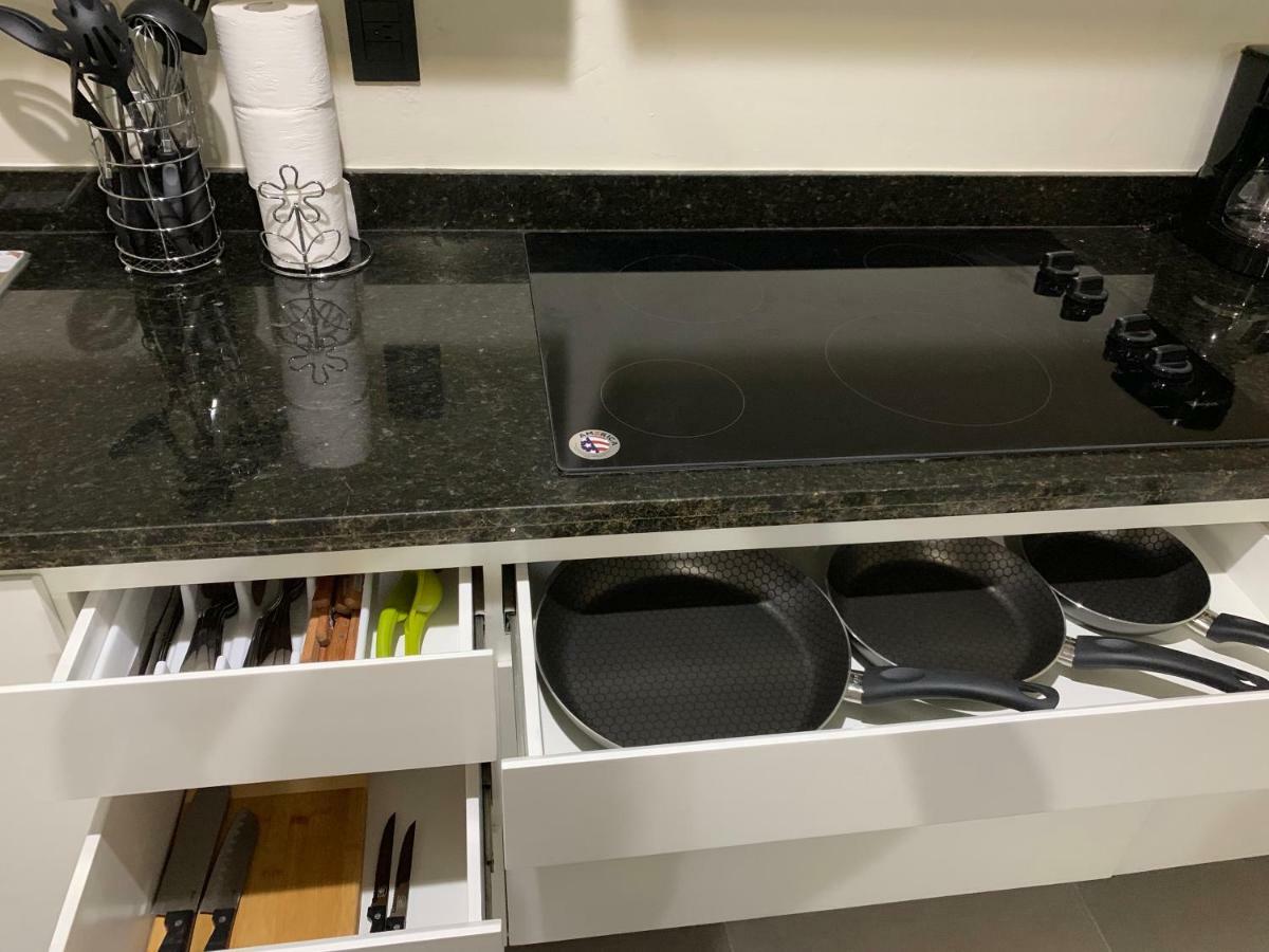 Apartamento Zona Dorada: Amplio Departamento 12 *